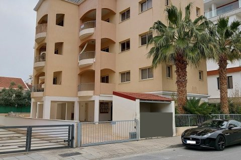 2 bedrooms Apartment in Germasogeia, Cyprus No. 53302 15