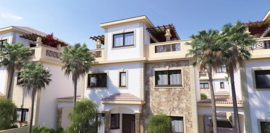 7 bedrooms Villa in Agios Athanasios, Cyprus No. 53304