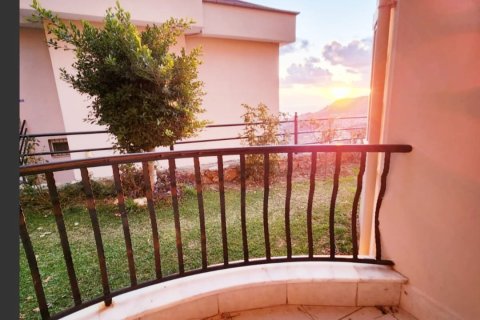 2+1 Apartment in Bektas, Turkey No. 13938 25