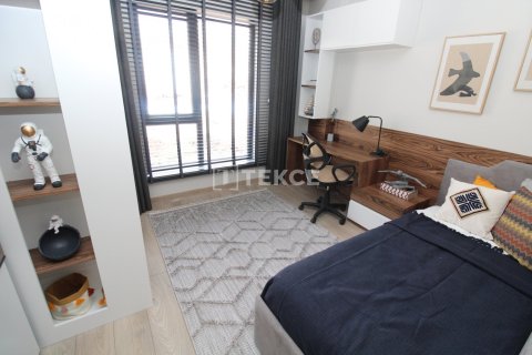 4+1 Apartment in Ankara, Turkey No. 14015 20