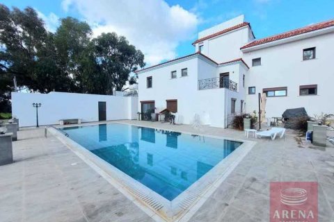 6 bedrooms Villa in Paralimni, Cyprus No. 31693 7