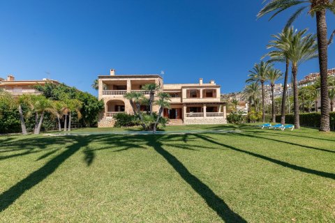 640m² House in Cullera, Spain No. 26873 7