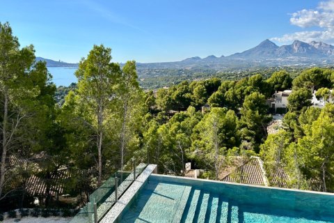 5 bedrooms Villa in Zona Altea Hills, Spain No. 26872 2