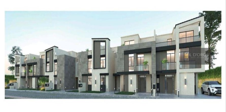 3 bedrooms Townhouse in 6 October Compounds, Egypt No. 39081