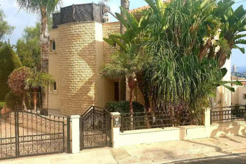 4 dormitorios Villa en Germasogeia, Cyprus No. 63584 1