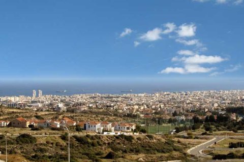 1335m² Land en Agios Athanasios, Cyprus No. 66687 1