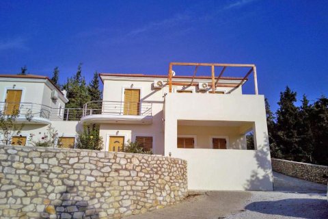 5 bedrooms House in Chania, Greece No. 24126 3