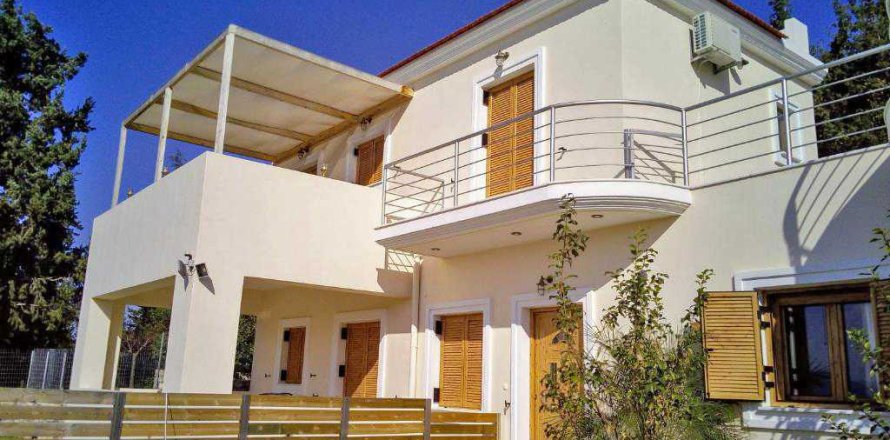 5 bedrooms House in Chania, Greece No. 24126