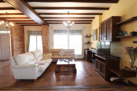 4 bedrooms Apartment in Mil Palmeras, Spain No. 27673 4