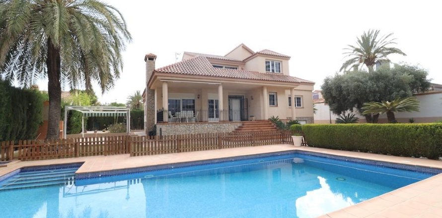 4 bedrooms Apartment in Mil Palmeras, Spain No. 27673