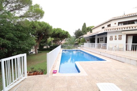 7 dormitorios Apartment en Campoamor, Spain No. 27674 1