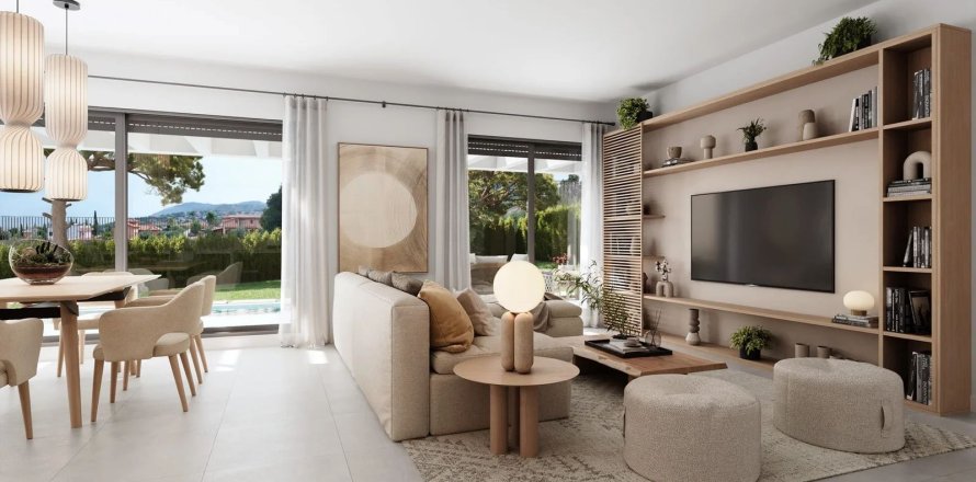 4 chambres Villa à Torremolinos, Spain No. 90353