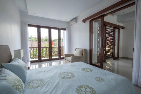 3 bedrooms Villa in Jimbaran, Indonesia No. 23185 9