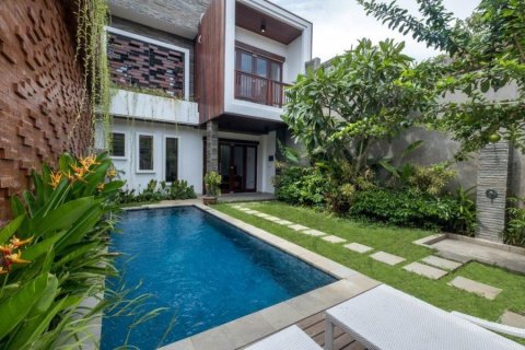 3 bedrooms Villa in Jimbaran, Indonesia No. 23185 1