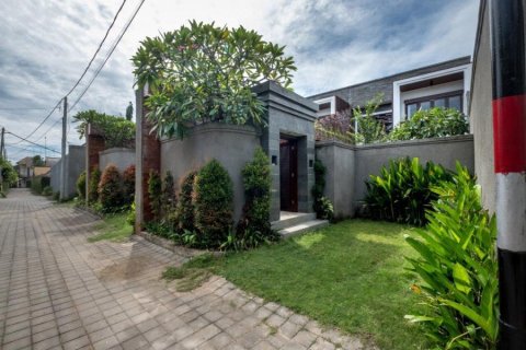 3 bedrooms Villa in Jimbaran, Indonesia No. 23185 15