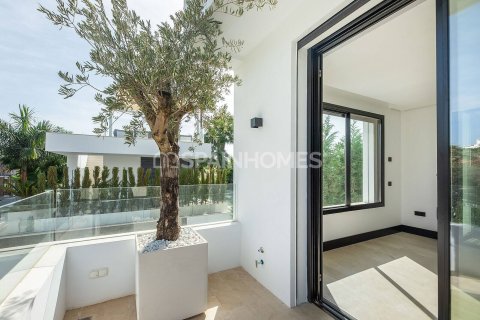 5 dormitorios Villa en Marbella, Spain No. 25718 22