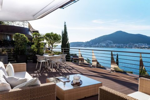 3 dormitorios Penthouse en Budva, Montenegro No. 66974 16