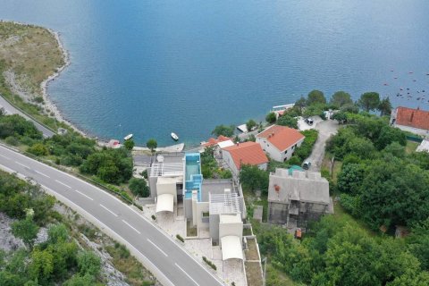 3 chambres Villa à Kotor, Montenegro No. 66964 2