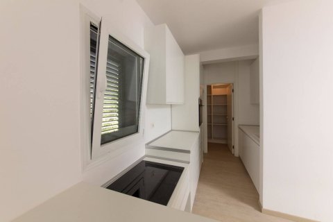 3 bedrooms Villa in Kotor, Montenegro No. 66964 9