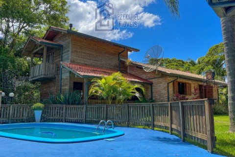 3 bedrooms Villa in Palhoca, Brazil No. 62399 4