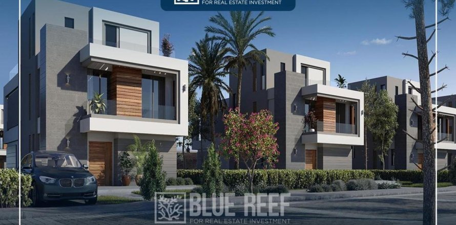 4 bedrooms Townhouse in New Capital Compounds, Egypt No. 38437