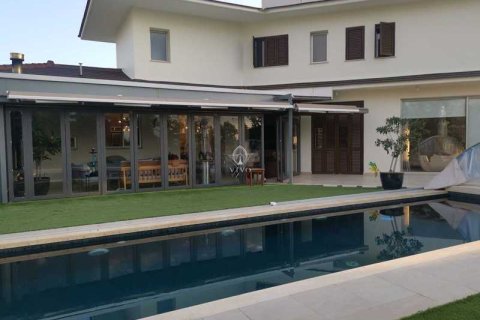 4 bedrooms House in Mesa Geitonia, Cyprus No. 77136 8