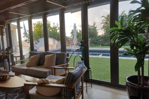 4 bedrooms House in Mesa Geitonia, Cyprus No. 77136 2