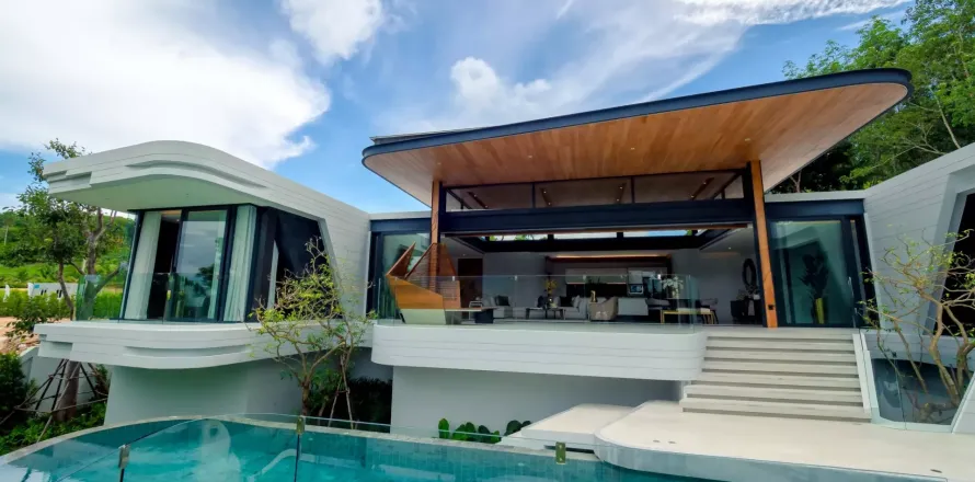 4 bedrooms Villa in Phuket, Thailand No. 2753