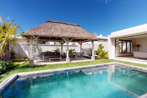 3 bedrooms Villa in Grand Baie, Mauritius No. 60787 2