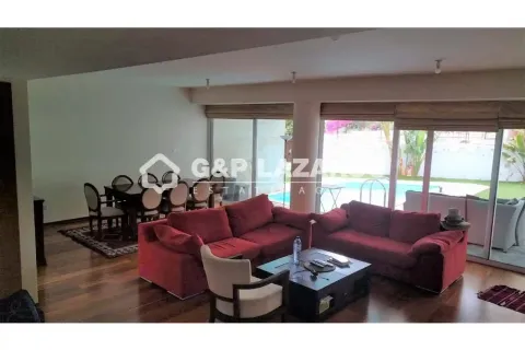 3 bedrooms Apartment in Nicosia, Cyprus No. 32315 4