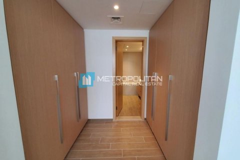 3 dormitorios Apartment en  Yas Island, UAE No. 4823 11