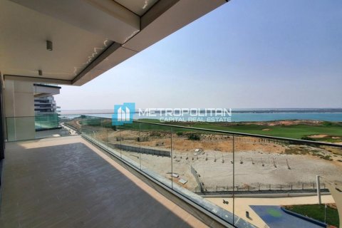 3 dormitorios Apartment en  Yas Island, UAE No. 4823 1