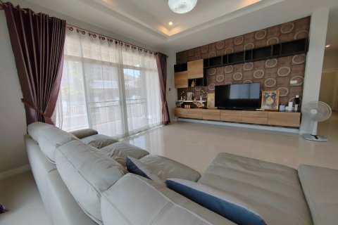 5 bedrooms House in Chiang Mai, Thailand No. 1387 19