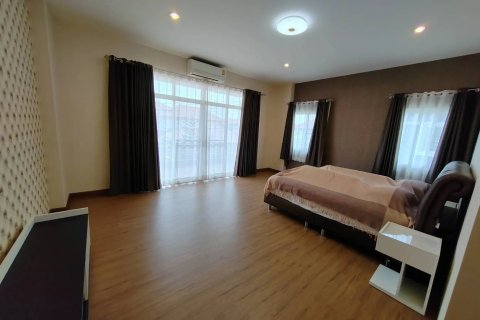 5 bedrooms House in Chiang Mai, Thailand No. 1387 6