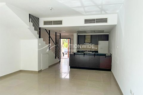 3 bedrooms Villa in Abu Dhabi, UAE No. 4145 8