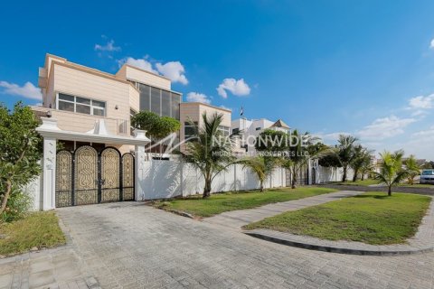 14 dormitorios Villa en Abu Dhabi, UAE No. 4204 1