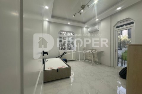 4 rooms Appartement à Muratpasa, Turkey No. 10861 9