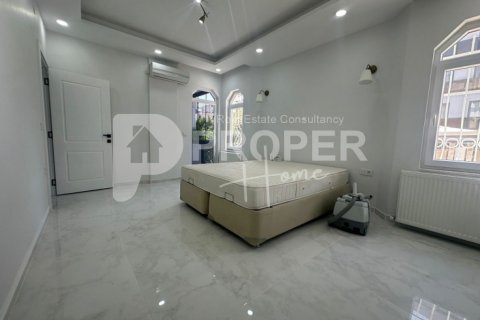 4 rooms Appartement à Muratpasa, Turkey No. 10861 10