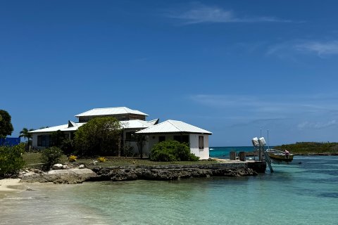 3 bedrooms Villa in Piccadilly, Antigua and Barbuda No. 61402 8