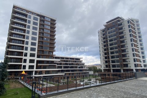 3+1 Apartment in Istanbul, Turkey No. 11190 1