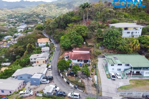 4 bedrooms House in Saint George South, Grenada No. 53175 4