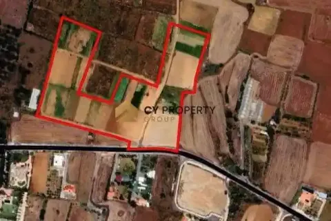 27277m² Land à Kato Deftera, Cyprus No. 45766 1