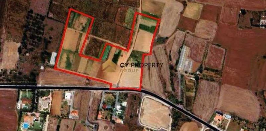 27277m² Land à Kato Deftera, Cyprus No. 45766