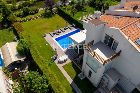 6+1 Villa en Istanbul, Turkey No. 14326 10