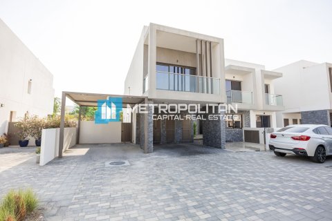 4 bedrooms Villa on the Yas Island, UAE No. 9448 16