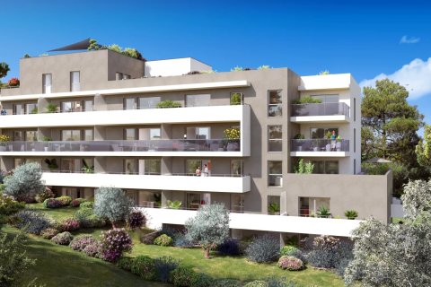 3 dormitorios Apartment en Antibes, France No. 68053 1