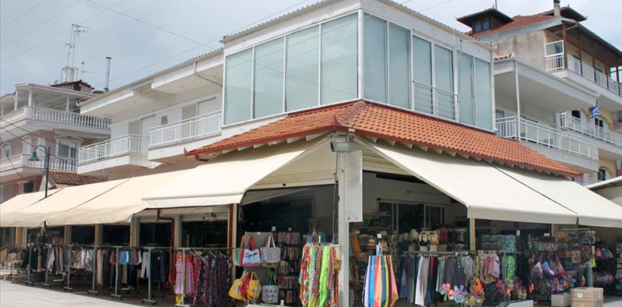 200m² Commercial property in Pieria, Greece No. 49622