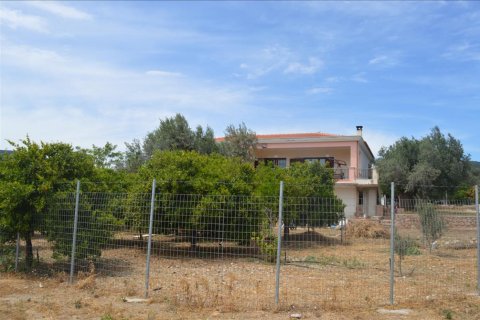 3 bedrooms Villa in Athens, Greece No. 49632 10