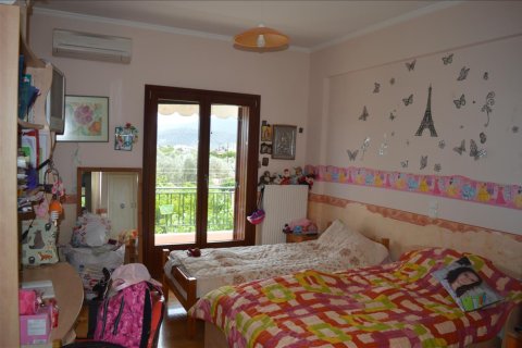 3 bedrooms Villa in Athens, Greece No. 49632 4