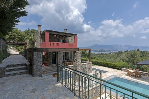 6 bedrooms Villa in Corfu, Greece No. 58622 4